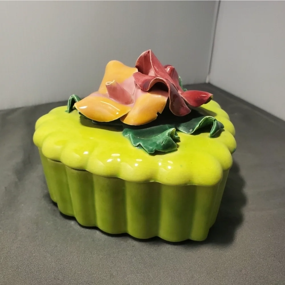 Johannes Brahm California pottery Rose heart Jewelry dish box 105